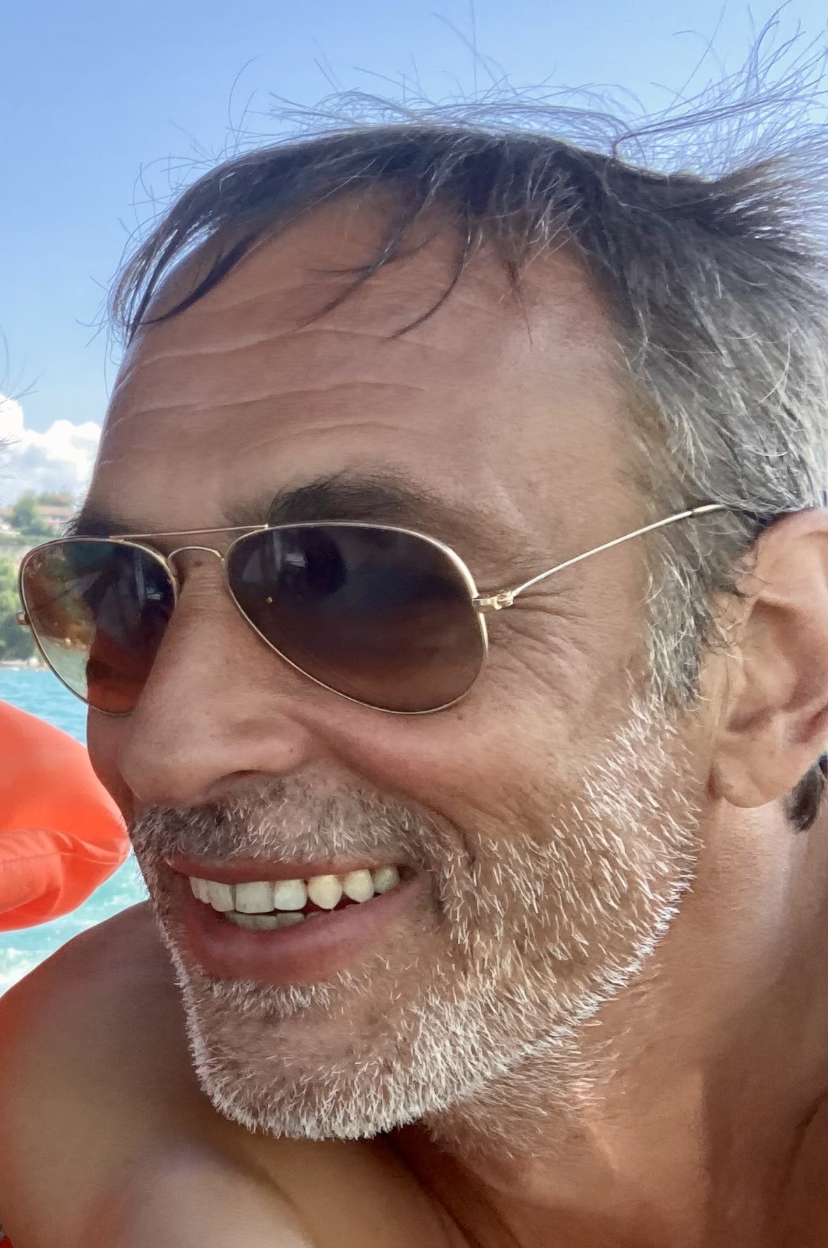 Mayes, 45 ans, Courtacon
