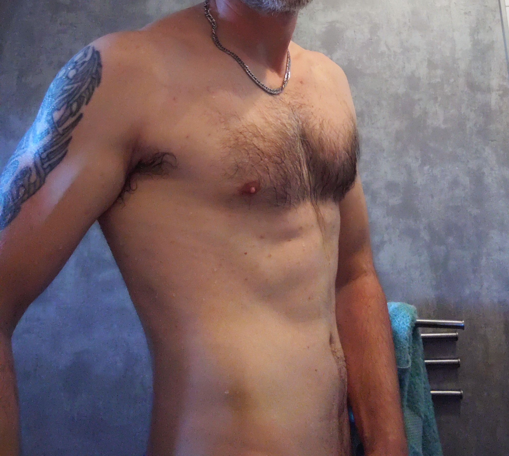 Endy, 38 ans, Messy