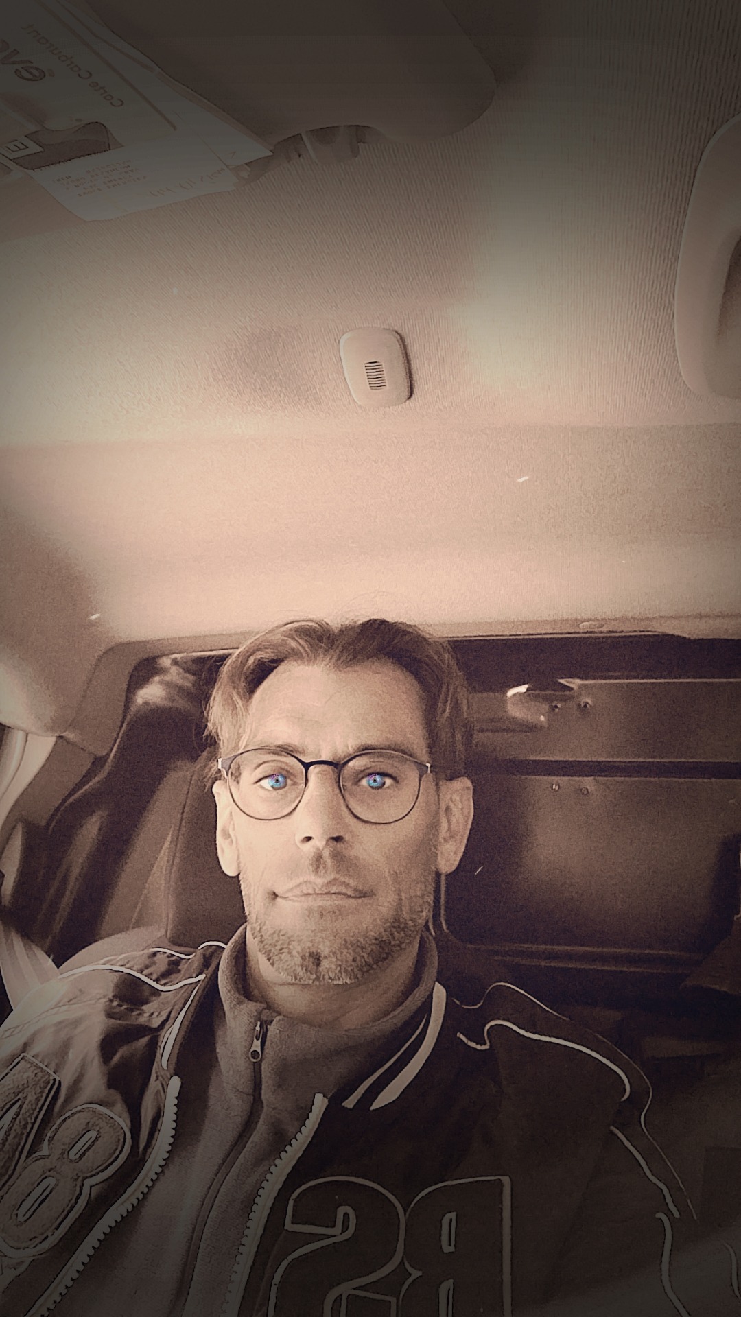 Bernard, 44 ans, Darvault