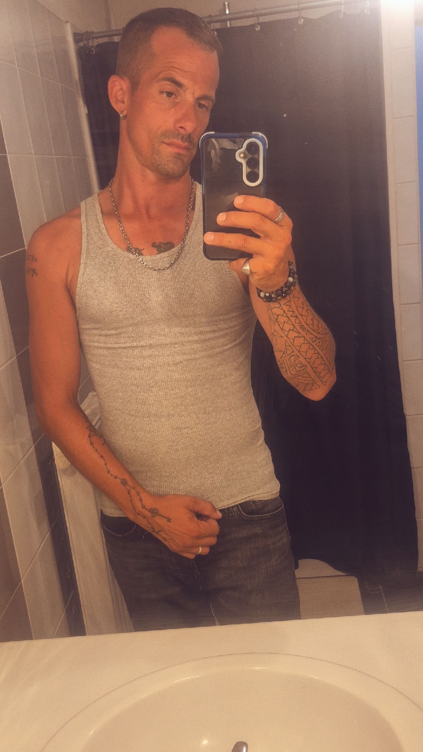 Idan, 35 ans, LaGenevraye